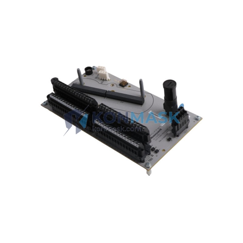 Honeywell CC-TUIO31 51306875-176 - Front Panel and Connectivity View