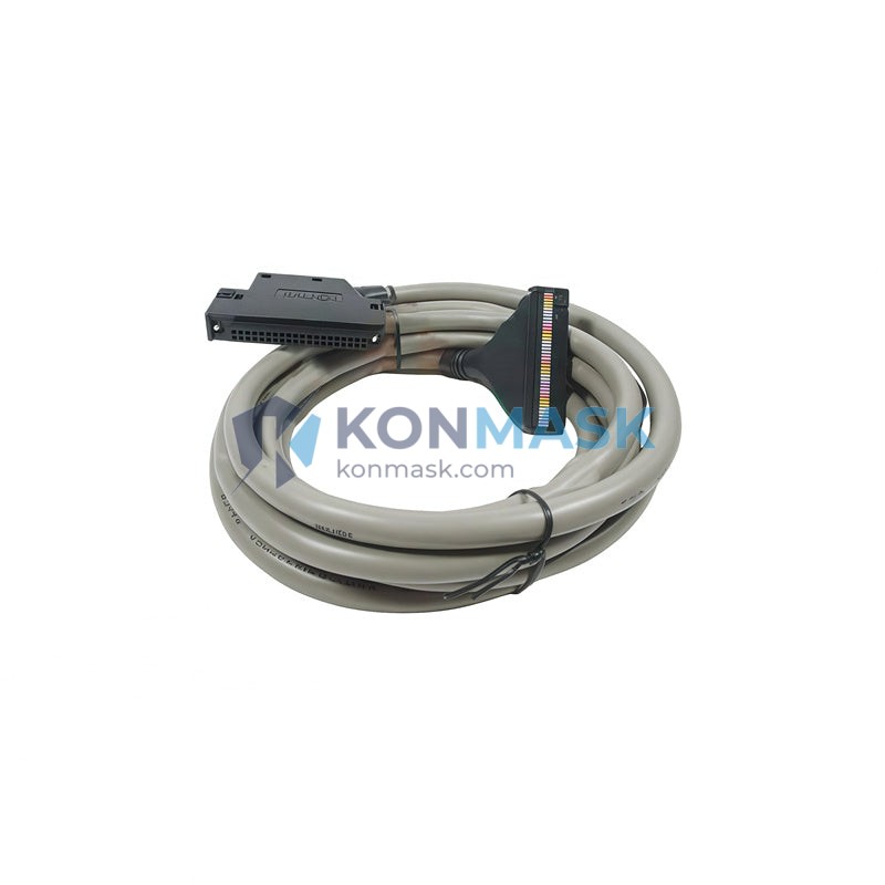 Honeywell C40HF-30PB-1 HC900 Hybrid Controller - Front Panel and Connectivity View
