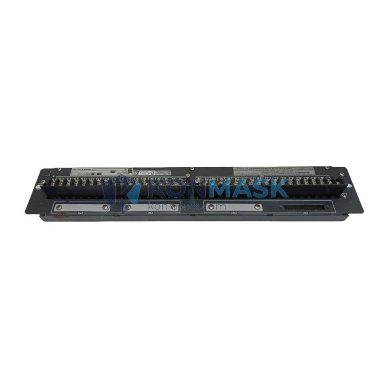 YOKOGAWA AET4D - Front Panel and Connectivity View