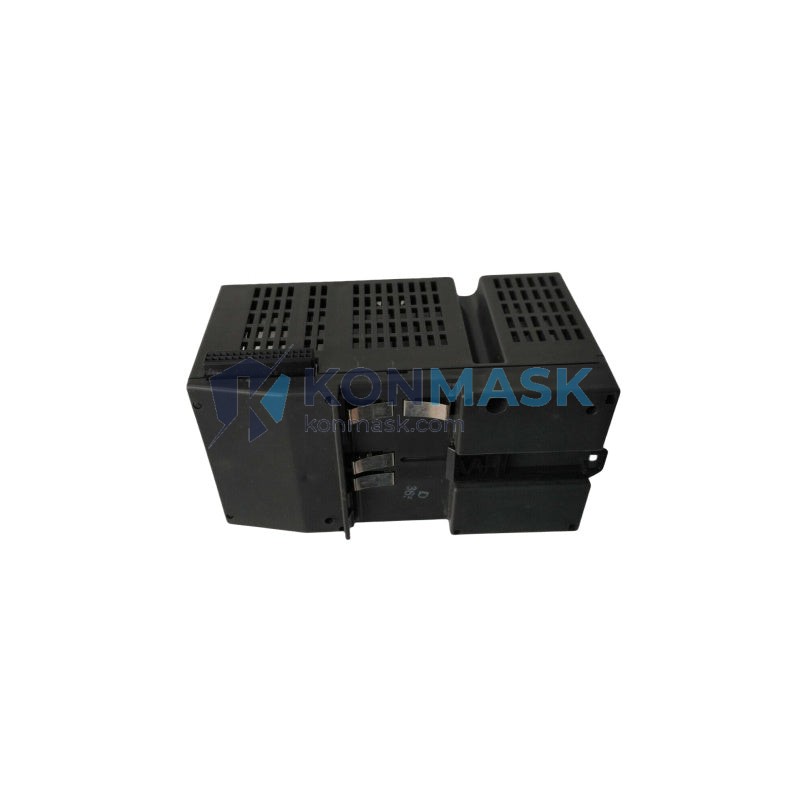 General Electric IC200PWB001 - Front Panel and Connectivity View
