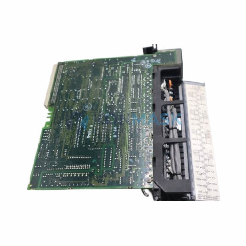 General Electric IC697ALG320 GE Series 90-70 PLC - Front Panel and Connectivity View