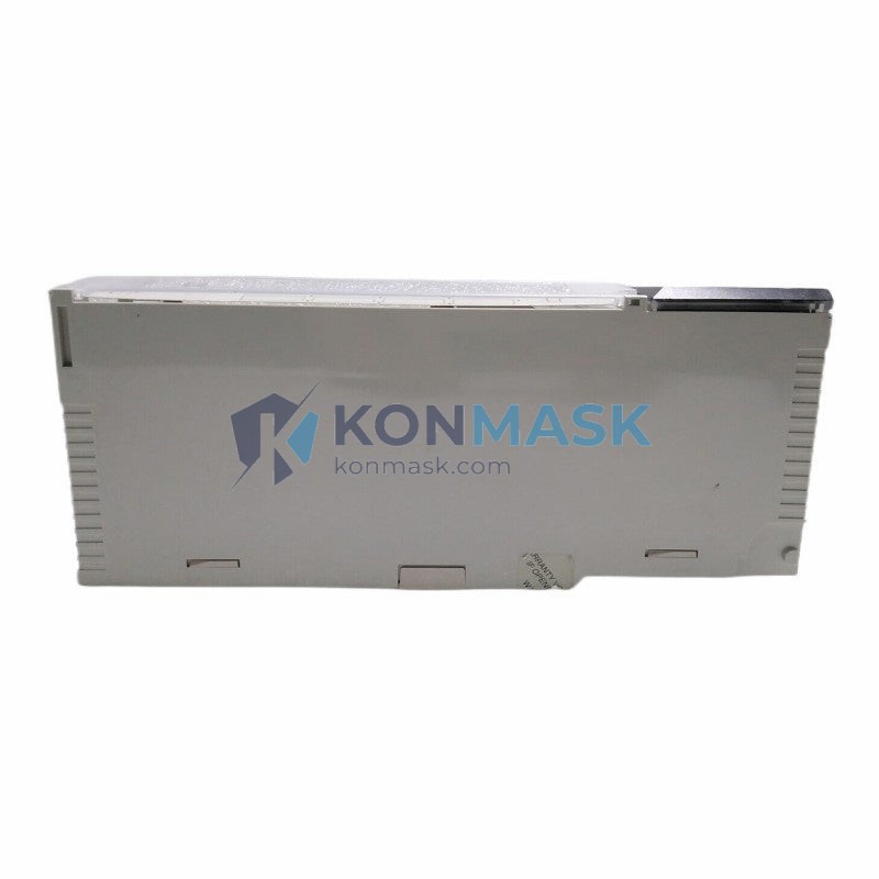 Schneider Electric 140CRP31200 - Front Panel and Connectivity View