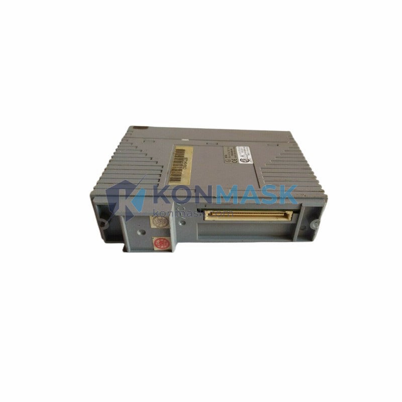 YOKOGAWA ADV551-P10 S2 - Front Panel and Connectivity View