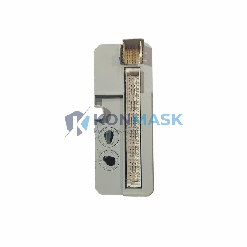 ABB DI818 3BSE069052R1 S800 I/O - Front Panel and Connectivity View