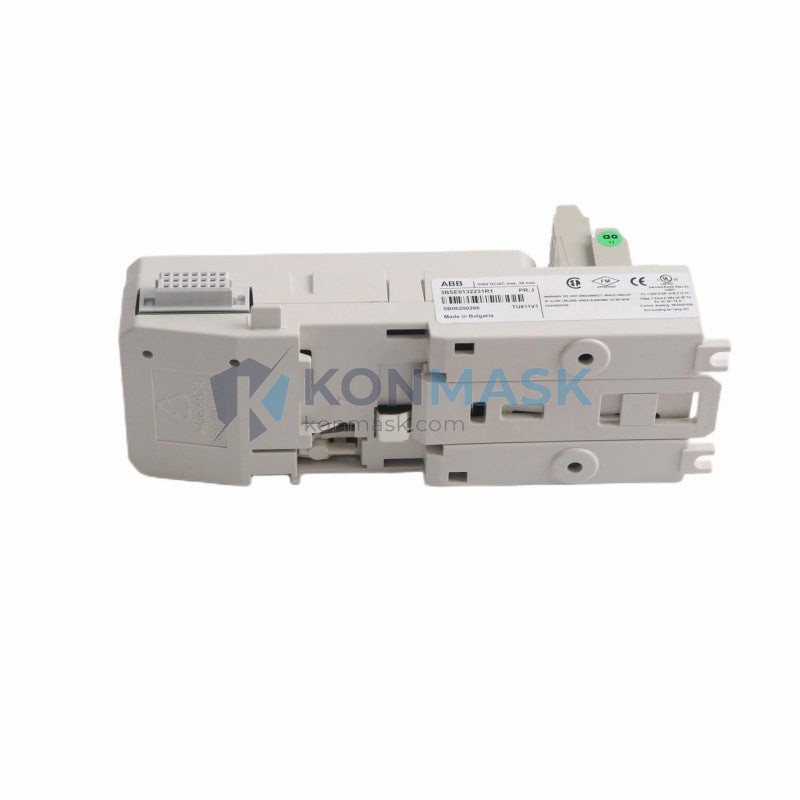 ABB TU811V1 3BSE013231R1 AC800M / S800 I/O - Front Panel and Connectivity View