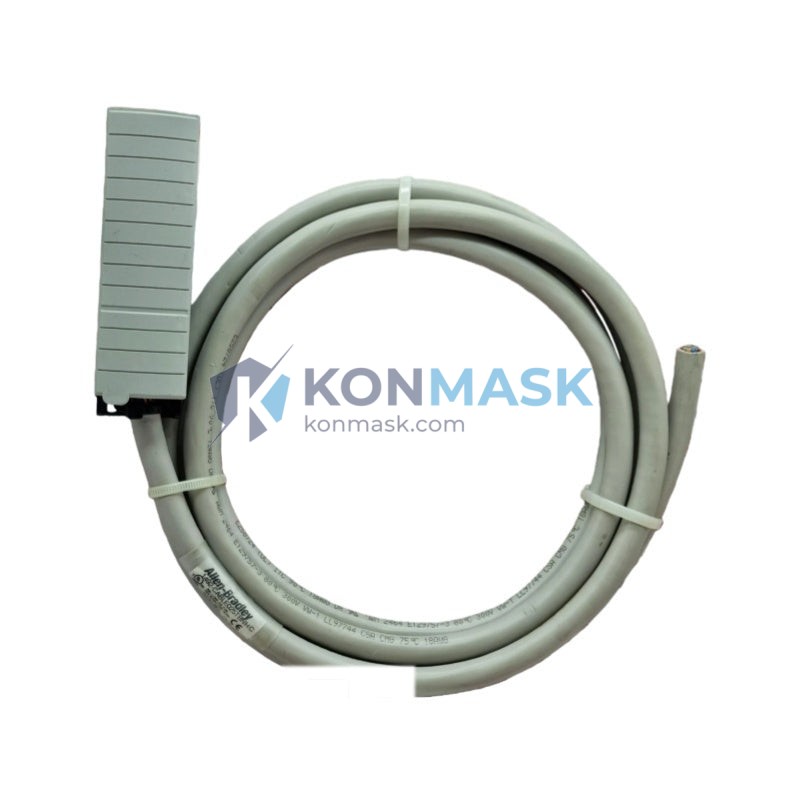 Allen-Bradley 1492-CABLE025TBNH - Front Panel and Connectivity View