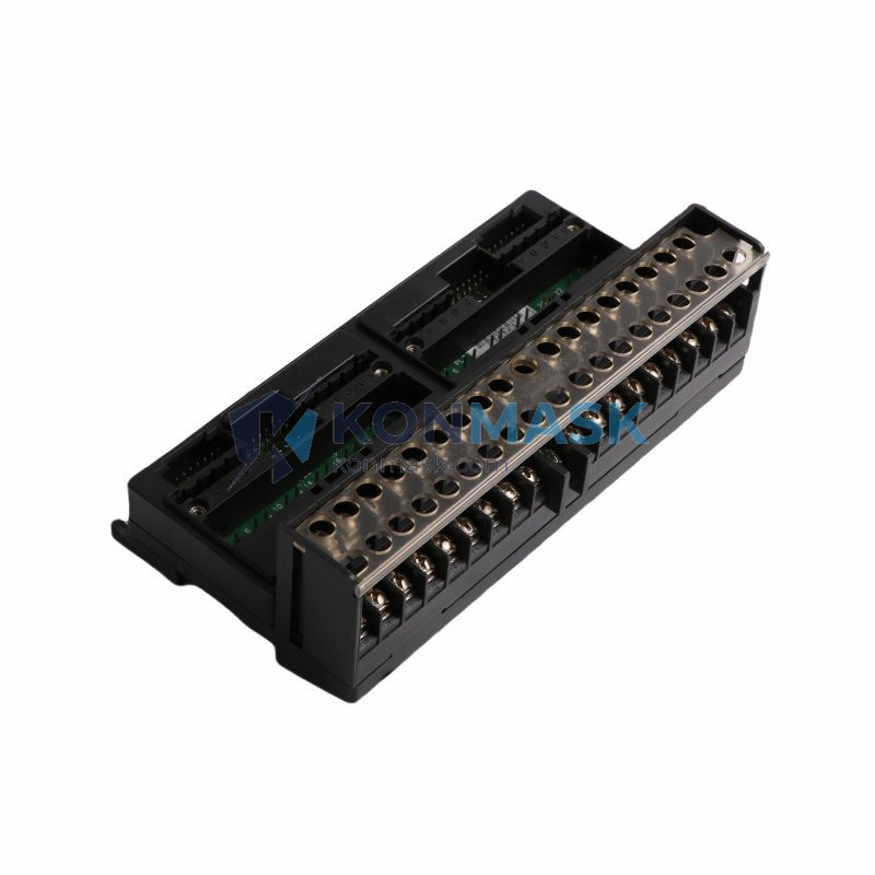 GE Fanuc IC670ALG630 GE Fanuc IC670 (Genius I/O) - Front Panel and Connectivity View